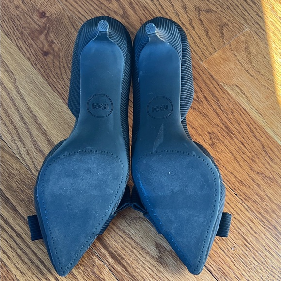 1901 Black Kitten Heel Women's Shoes - Picture 6 of 8